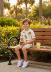 Camiseta niño beige con estampado de excavadoras