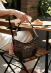 Cartera de Hombro Juicy Couture Original – Monograma Café