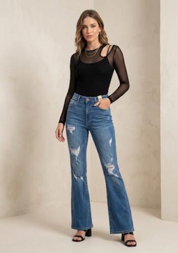 Jeans Bota Ancha Vibrant – Estilo Flare con Detalle Desgastado